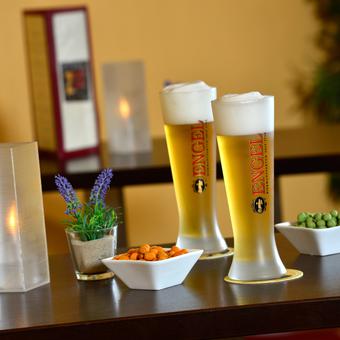 Bar mit Engel Bier